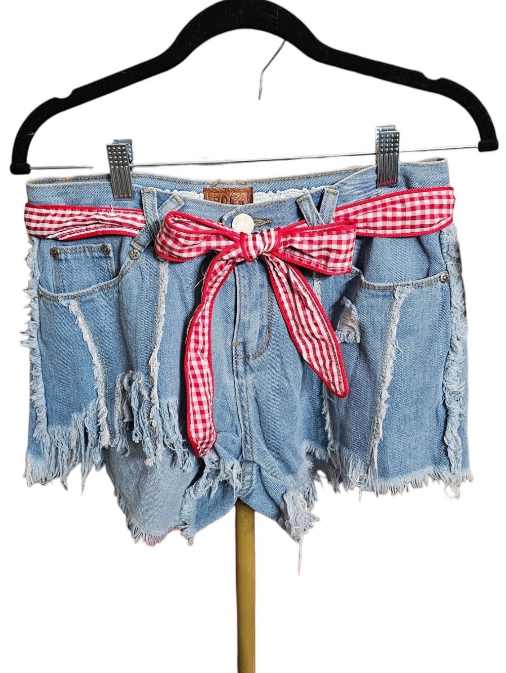 POL denim shorts with tie belt M, nwt